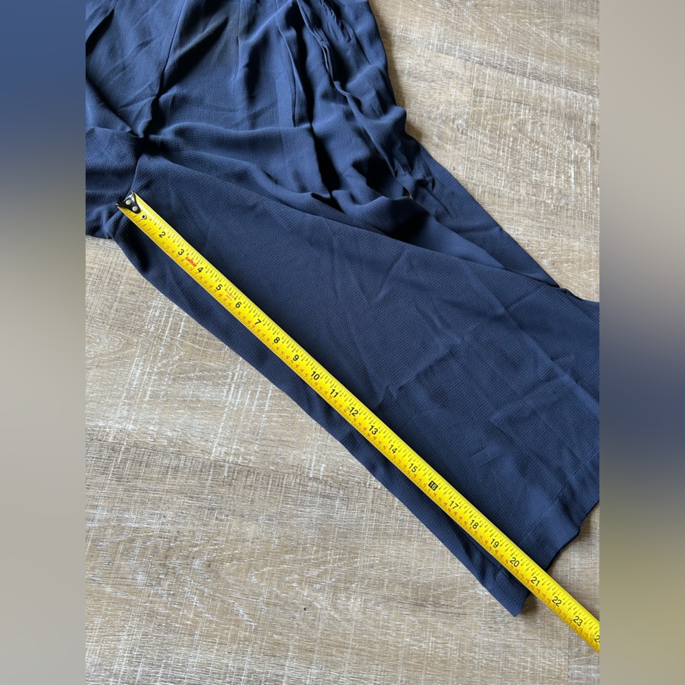 NEW Donna Morgan Crepe jumpsuit 10 wide leg cropped V-neck tie lightweight blue - Picture 13 of 15